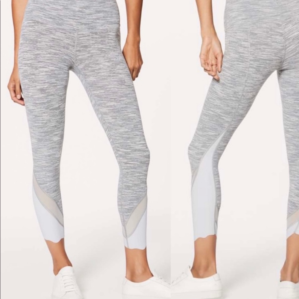 LULULEMON Wunder Under scallop crop, high rise